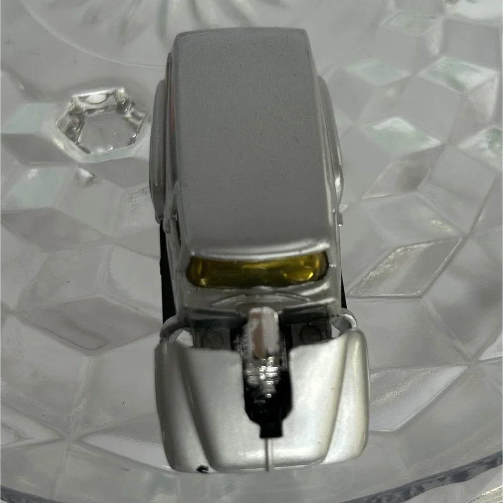 Hot Wheels '56 Ford Harley-Davidson Panel Truck 1999 Diecast Silver‎